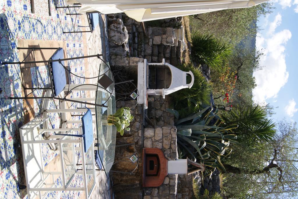 B&B H.M. Sonnino Exterior photo